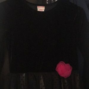 Black and white kind sleeve velvet dress